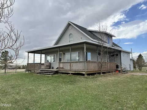 12318 59th St NW, Epping, ND 58843 photo 1
