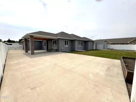3 20th St E, Williston, ND 58801 photo 3