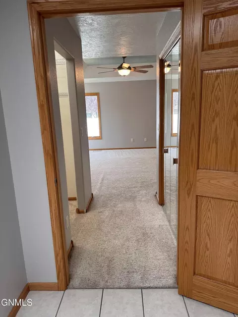 3 20th St E, Williston, ND 58801 photo 38