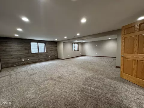 3 20th St E, Williston, ND 58801 photo 50