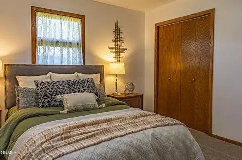 Bedroom - 2708 Avenue A E, Bismarck, ND 58501 photo 4 of 13