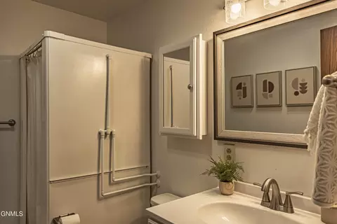 Bath - 2708 Avenue A E, Bismarck, ND 58501 photo 4 of 4