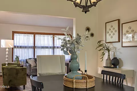Dining - 2708 Avenue A E, Bismarck, ND 58501 photo 2 of 6