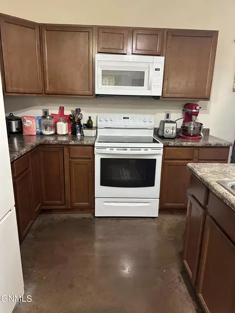 1509 50th St W, Williston, ND 58801 photo 9