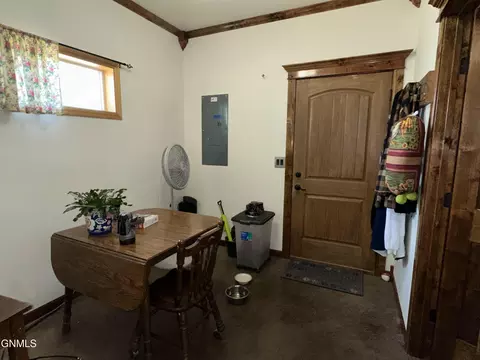 1509 50th St W, Williston, ND 58801 photo 12