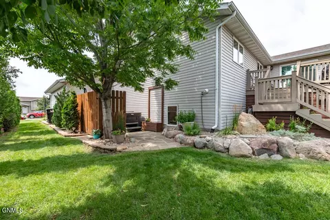 Exterior - 3000 Plainview Dr SE, Mandan, ND 58554 photo 7 of 12