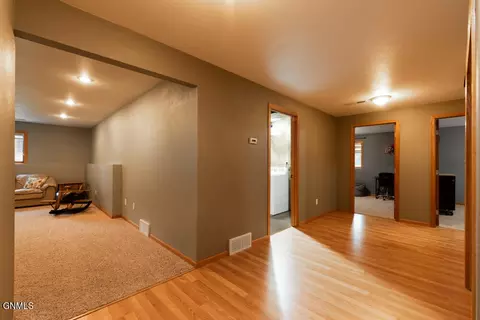 Entry Way - 3000 Plainview Dr SE, Mandan, ND 58554 photo 5 of 5