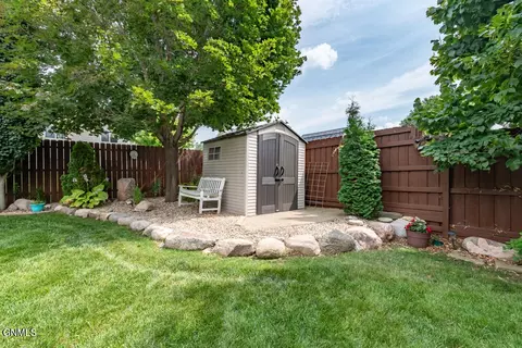 Exterior - 3000 Plainview Dr SE, Mandan, ND 58554 photo 9 of 12