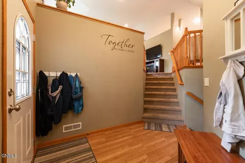 Entry Way - 3000 Plainview Dr SE, Mandan, ND 58554 photo 2 of 5