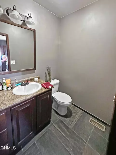 14961 Cochise St, Williston, ND 58801 photo 12