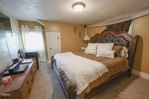 Bedroom - 422 4th Ave E, Williston, ND 58801 photo 1 of 2