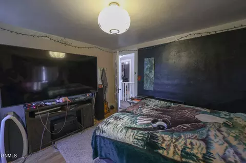 Bedroom - 422 4th Ave E, Williston, ND 58801 photo 2 of 2
