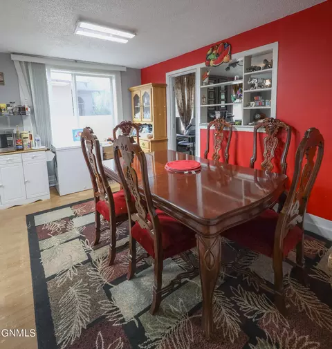 Dining - 422 4th Ave E, Williston, ND 58801 photo 2 of 2