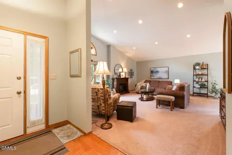 2628 Stevens St, Bismarck, ND 58503 photo 12