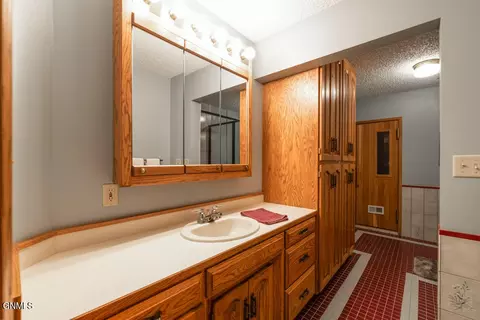 2628 Stevens St, Bismarck, ND 58503 photo 38