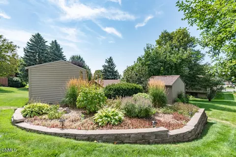 2628 Stevens St, Bismarck, ND 58503 photo 3