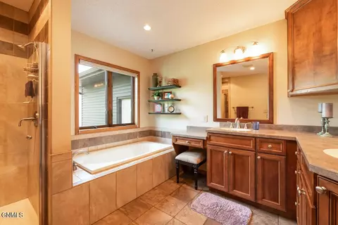 2628 Stevens St, Bismarck, ND 58503 photo 25