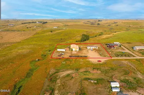 5342 Martinez Loop NW, Williston, ND 58801 photo 5