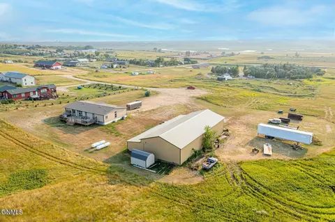 5342 Martinez Loop NW, Williston, ND 58801 photo 7