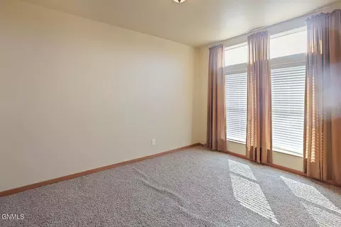 5342 Martinez Loop NW, Williston, ND 58801 photo 34