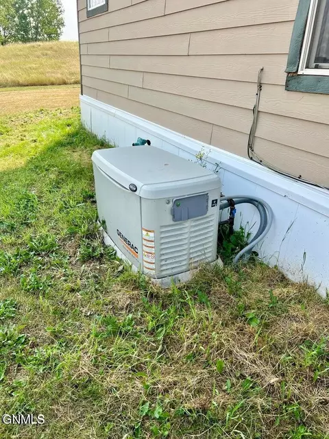 5342 Martinez Loop NW, Williston, ND 58801 photo 19