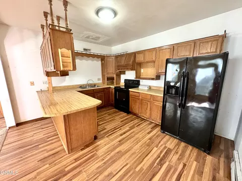 513 4th Ave E, Williston, ND 58801 photo 4