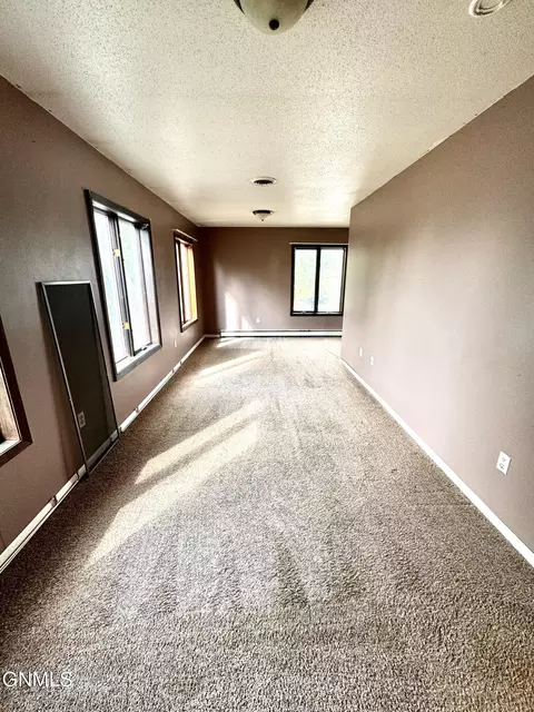 513 4th Ave E, Williston, ND 58801 photo 15