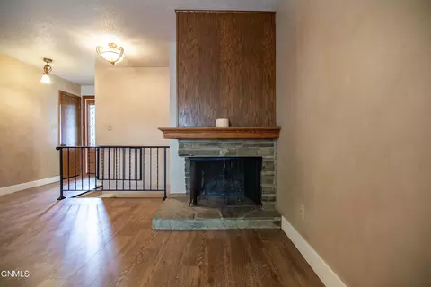 Living - 220 Redstone Dr, Bismarck, ND 58503 photo 3 of 6