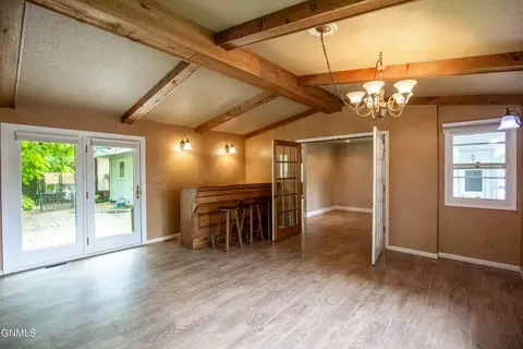 Living - 220 Redstone Dr, Bismarck, ND 58503 photo 6 of 6