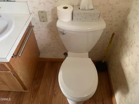 303 Kundert St, Turtle Lake, ND 58575 photo 21