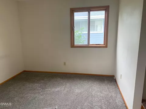 303 Kundert St, Turtle Lake, ND 58575 photo 15