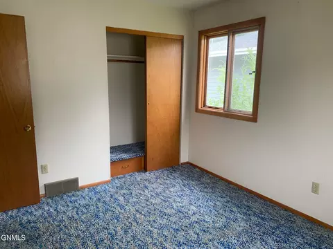 303 Kundert St, Turtle Lake, ND 58575 photo 17