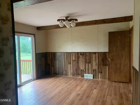 303 Kundert St, Turtle Lake, ND 58575 photo 7