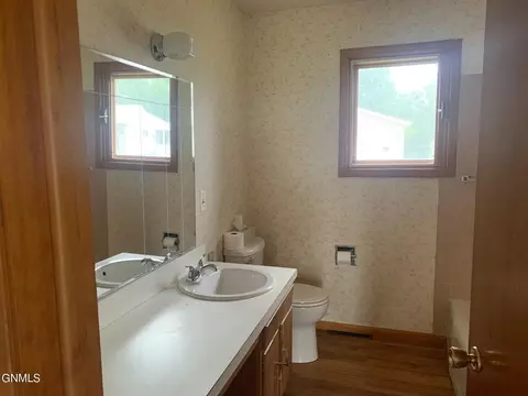 303 Kundert St, Turtle Lake, ND 58575 photo 19