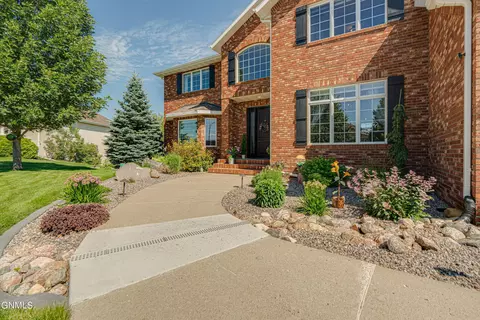 Exterior - 1283 Eagle Crest Loop, Bismarck, ND 58503 photo 40 of 44