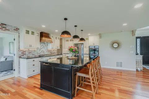 Kitchen - 1283 Eagle Crest Loop, Bismarck, ND 58503 photo 1 of 11