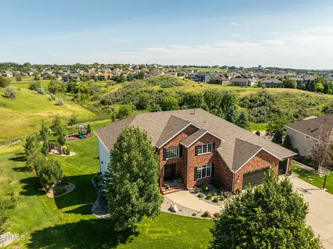 View/Area - 1283 Eagle Crest Loop, Bismarck, ND 58503 photo 10 of 19
