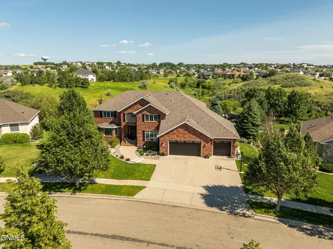 View/Area - 1283 Eagle Crest Loop, Bismarck, ND 58503 photo 14 of 19