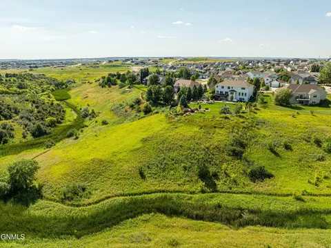 View/Area - 1283 Eagle Crest Loop, Bismarck, ND 58503 photo 15 of 19