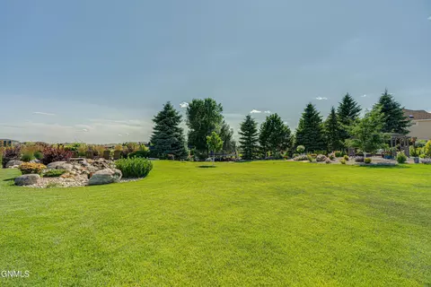 Exterior - 1283 Eagle Crest Loop, Bismarck, ND 58503 photo 17 of 44