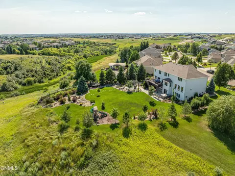 View/Area - 1283 Eagle Crest Loop, Bismarck, ND 58503 photo 8 of 19