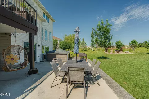 Exterior - 1283 Eagle Crest Loop, Bismarck, ND 58503 photo 20 of 44