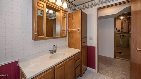 Bath - 117 Vinton Ave, Stanton, ND 58571 photo 4 of 4