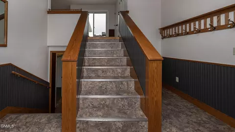 Entry Way - 117 Vinton Ave, Stanton, ND 58571 photo 3 of 3