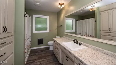 Bath - 117 Vinton Ave, Stanton, ND 58571 photo 1 of 4