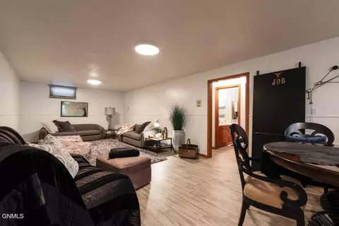 604606 Capitol Ave E, Bismarck, ND 58501 photo 16