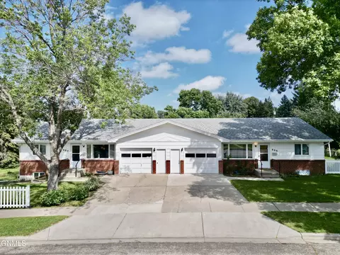 604606 Capitol Ave E, Bismarck, ND 58501