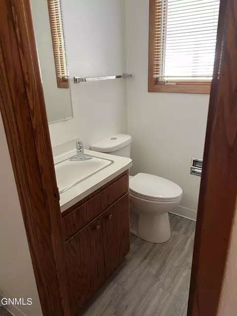 604606 Capitol Ave E, Bismarck, ND 58501 photo 38