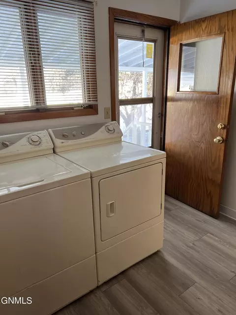 604606 Capitol Ave E, Bismarck, ND 58501 photo 35