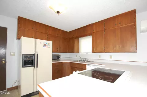 309 11th Ave SW, Sidney, MT 59270 photo 4